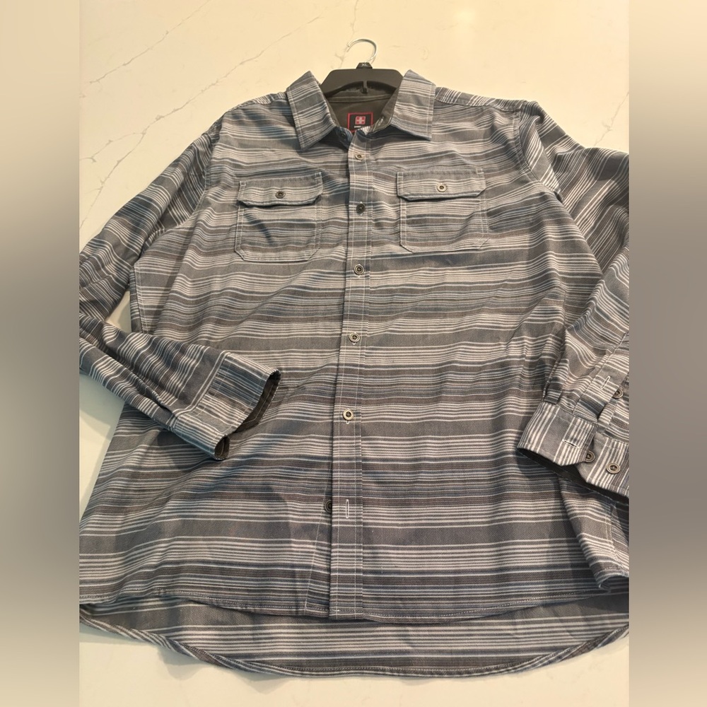 Swiss Tech Shirt Men's XL Long Sleeve Cotton Stretch Gray Stripe Outdoor Hiking